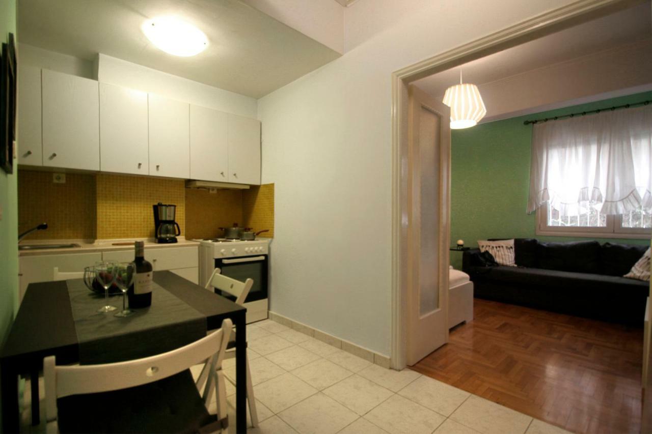 Ferienwohnung Luxury Flat In Kolonaki, 3' Metro Athen Exterior foto