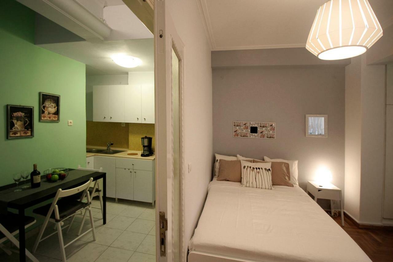 Ferienwohnung Luxury Flat In Kolonaki, 3' Metro Athen Exterior foto